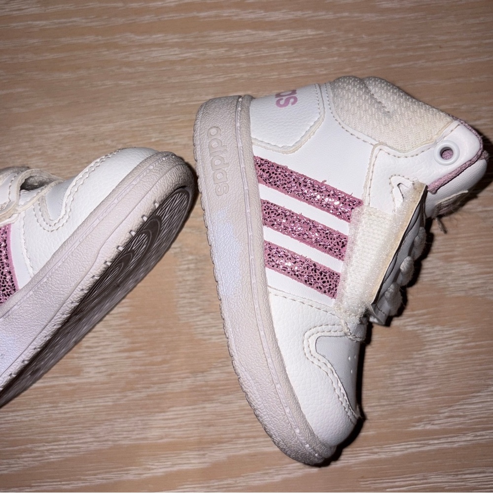 adidas HOOPS MID 2.01 Kids High Top Sneakers - White and Pink Glitter Strips - Picture 5 of 8